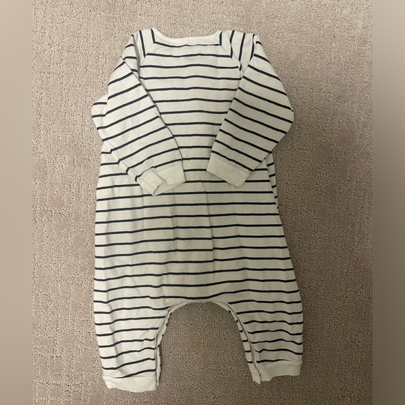 Petit Bateau stripped baby romper 12m like new - Picture 2 of 4